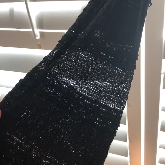 Ladies Lace Striped Dress - Picture 5 of 5